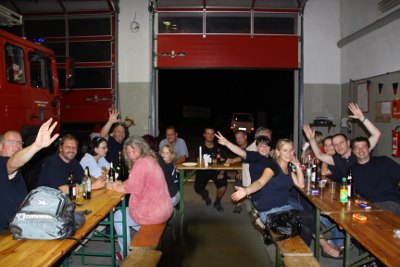 Feier im Gerätehaus
